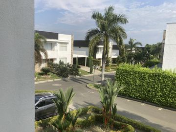 casa en venta en parcelaciones pance. Cod V107811