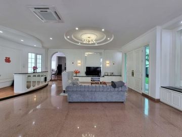 Villa Jumbo Komplek Taman Polonia 5