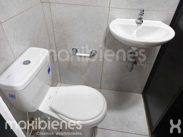 apartamento en arriendo en antonio nariño. Cod A70680
