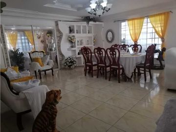 VENDO CASA EN ARRAIJAN BRISAS DEL GOLF 3R
