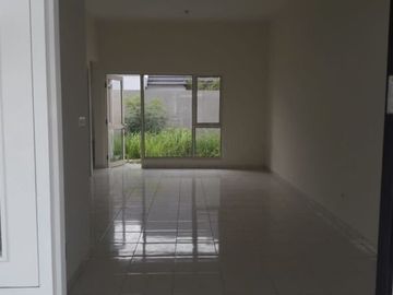 Dijual Rumah Survana Sutera Cluster Fedora Tangerang Banten Lokasi Strategis Siap Huni