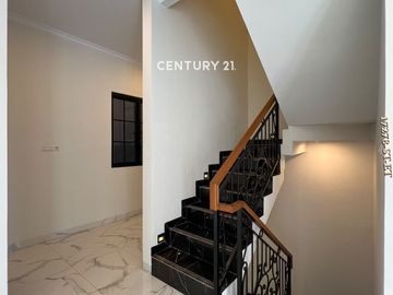 Dijual Rumah Brandnew Di Dalam Townhouse Di Lokasi Strategis