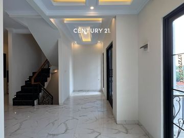 Dijual Rumah Brandnew Di Dalam Townhouse Di Lokasi Strategis