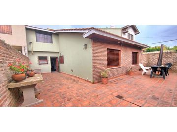 Chalet en venta en barrio Villa Primera