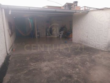 HERMOSA CASA EN VENTA BARRIO LOS MONJES