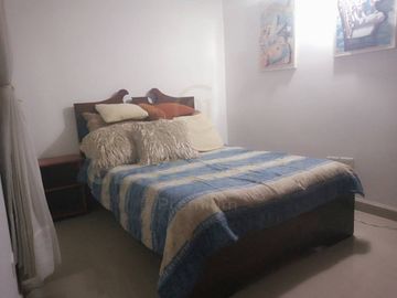 HERMOSA CASA EN VENTA BARRIO LOS MONJES