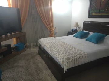 HERMOSA CASA EN VENTA BARRIO LOS MONJES