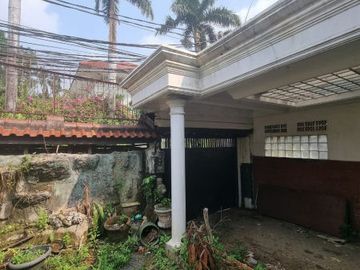 DIJUAL RUMAH LAMA HITUNG TANAH at Jl GARUT, MENTENG, JAKPUS