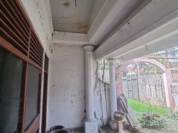 DIJUAL RUMAH LAMA HITUNG TANAH at Jl GARUT, MENTENG, JAKPUS