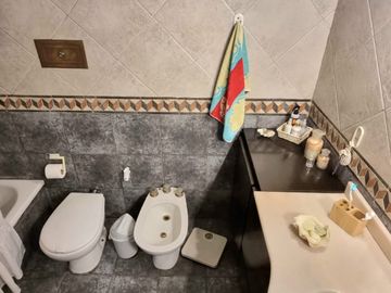 Venta Depto 7 Amb C/ Balcon y Cochera En Villa Crespo