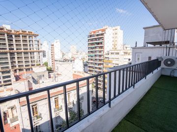 VENTA SEMIPISO 3AMB CON BALCÓN AL FRENTE