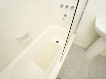 VENTA SEMIPISO 3AMB CON BALCÓN AL FRENTE