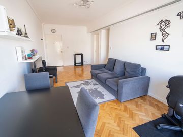 VENTA SEMIPISO 3AMB CON BALCÓN AL FRENTE