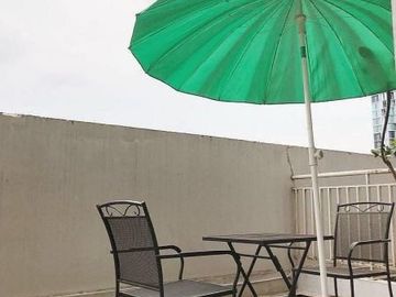 JUAL Apartemen Gardenia Boulevard 1BR furnish cozy lantai 6