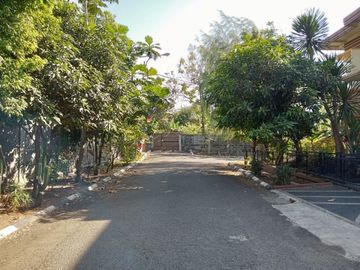 Antapani luas tanah 631m2, lebar muka 28m, tanah kotak, SHM. Harga 7 jt/m2