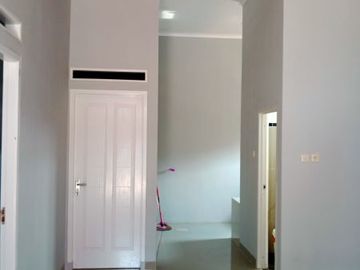 Townhouse Dekat Gate Tol Desari Rangkapan Jaya