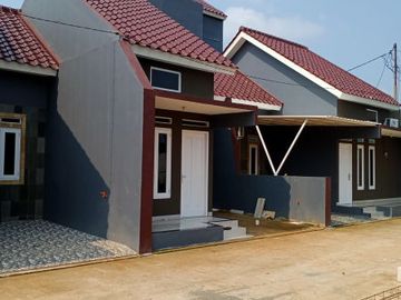 Townhouse Dekat Gate Tol Desari Rangkapan Jaya