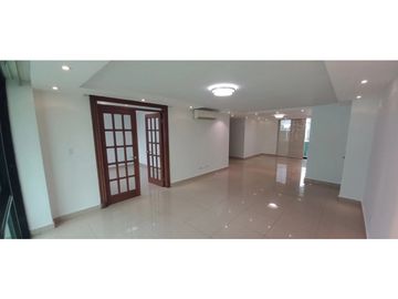 Venta de  apartamento en Marbella, Ph Brisas Marbella