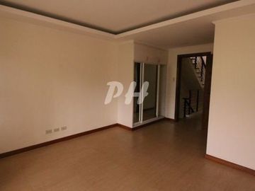 Moderm Townhouse for Sale in West Fairview near Commonwealth Avenue PH569