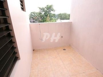 Moderm Townhouse for Sale in West Fairview near Commonwealth Avenue PH569
