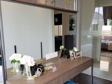 Rumah Mewah Di Daerah Summarecon Serpong Cluster Flamingo dekat UMN