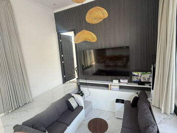 VILLA VIEW SAWAH DEKAT PANTAI SABA PERING