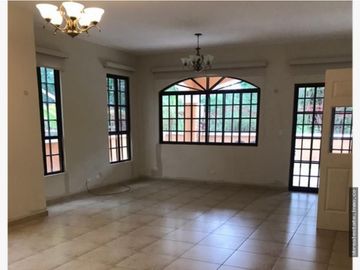 Se vende casa en Clayton, Clayton Village