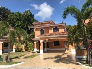 Se vende casa en Clayton, Clayton Village