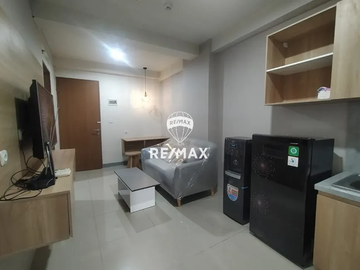 Dijual 2BR Oak Tower B Lantai 11 – View Kolam Renang, Full Furnish, AJB Ready, Siap KPA