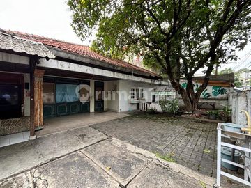 TEBET BARAT - COMMERCIAL USE ( 466 M2 ) AKSES SUPER LEBAR