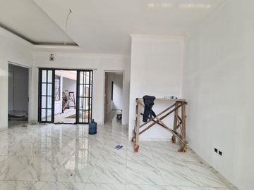 Dijual Rumah Griyaloka Jl Hanjuang Raya Sektor 1.1 Tangerang Banten Lokasi Strategis Baru Bangun