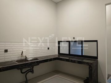 Dijual rumah di the mansion Pakuwon indah Surabaya barat