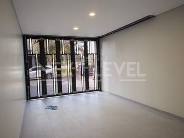 Dijual rumah di the mansion Pakuwon indah Surabaya barat