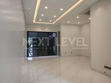 Dijual rumah di the mansion Pakuwon indah Surabaya barat