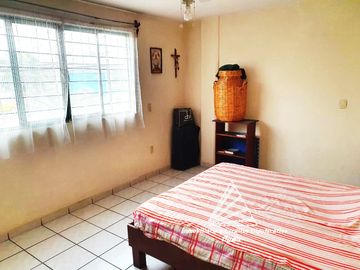 VENTA DE CASA EN CON LOCALES COMERCIALES Y BODEGA VILLA DE GUADALUPE ECATEPEC