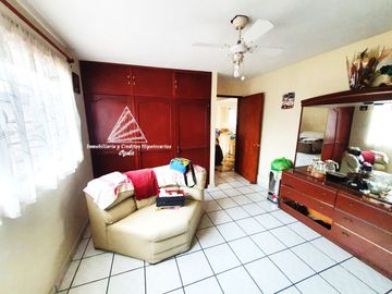 VENTA DE CASA EN CON LOCALES COMERCIALES Y BODEGA VILLA DE GUADALUPE ECATEPEC