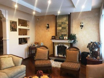 Venta Casa Urbanización Cerrada – Sector Embajada Americana