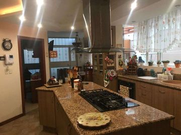 Venta Casa Urbanización Cerrada – Sector Embajada Americana