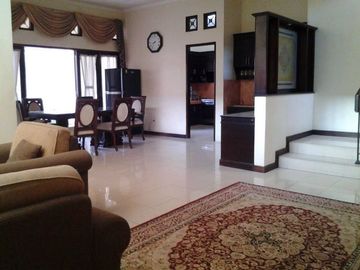 Rumah di Sukmajaya, 2Lt, Full Furn, Pesona Khayangan Juanda