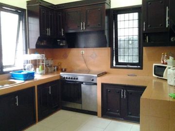 Rumah di Sukmajaya, 2Lt, Full Furn, Pesona Khayangan Juanda