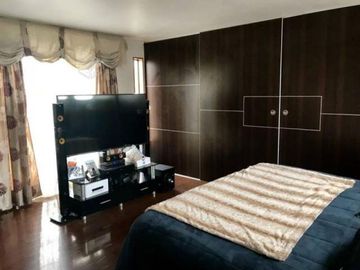 Se Vende Preciosa  Casa con Vista a la Bahía de Valparaíso.