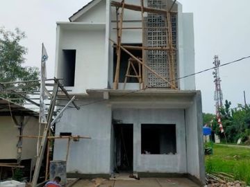 RUMAH 2 LANTAI DI SELATAN JAKARTA HANYA 600 JUTAAN