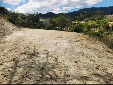 Vendo terreno en Malacatos sector Calera