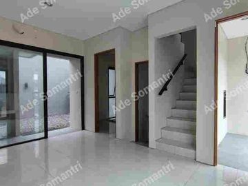 Rumah Villa Modern 2 lantai siap huni pemda Sukahati cibinong Bogor