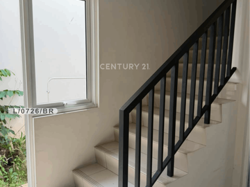 Rumah 2 Lantai Siap Huni D Cluster Dayana Summarecon Bandung
