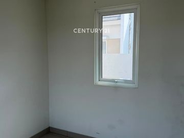 Rumah 2 Lantai Siap Huni D Cluster Dayana Summarecon Bandung