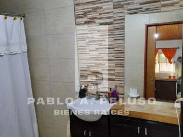 DOS CASAS, 2 Y 3 AMBIENTES. LIBERTAD, MERLO. ZONA OESTE. BUENOS AIRES