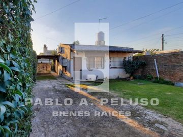 DOS CASAS, 2 Y 3 AMBIENTES. LIBERTAD, MERLO. ZONA OESTE. BUENOS AIRES