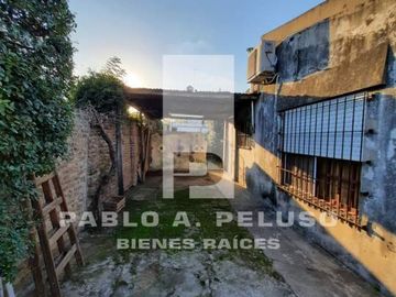DOS CASAS, 2 Y 3 AMBIENTES. LIBERTAD, MERLO. ZONA OESTE. BUENOS AIRES