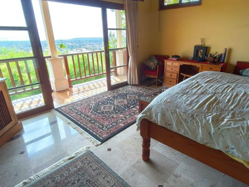 VILLA 3 BEDROOM WITH TROPICAL MODERN DESIGN IN TIARA NUSA JIMBARAN BADUNG
